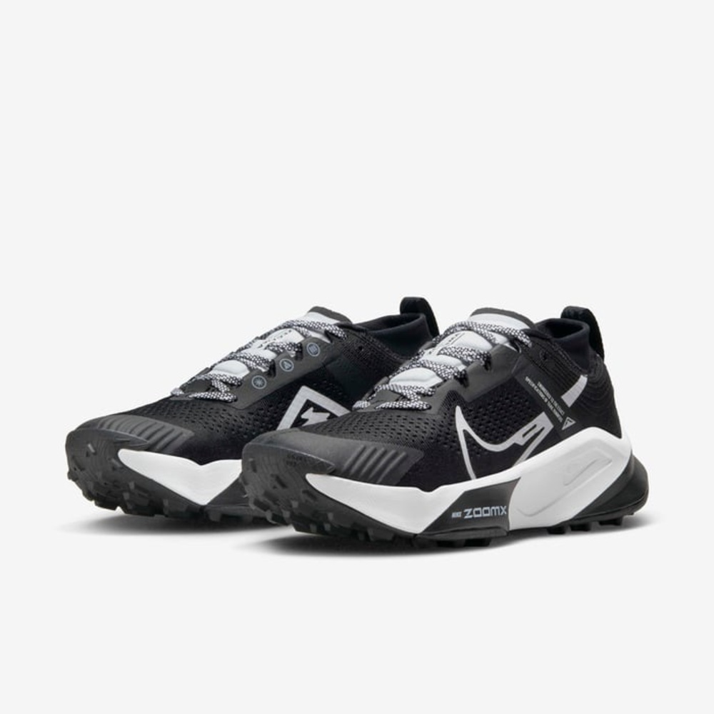 Nike Women's ZoomX Zegama Trail Running Shoe, Sz 9.5